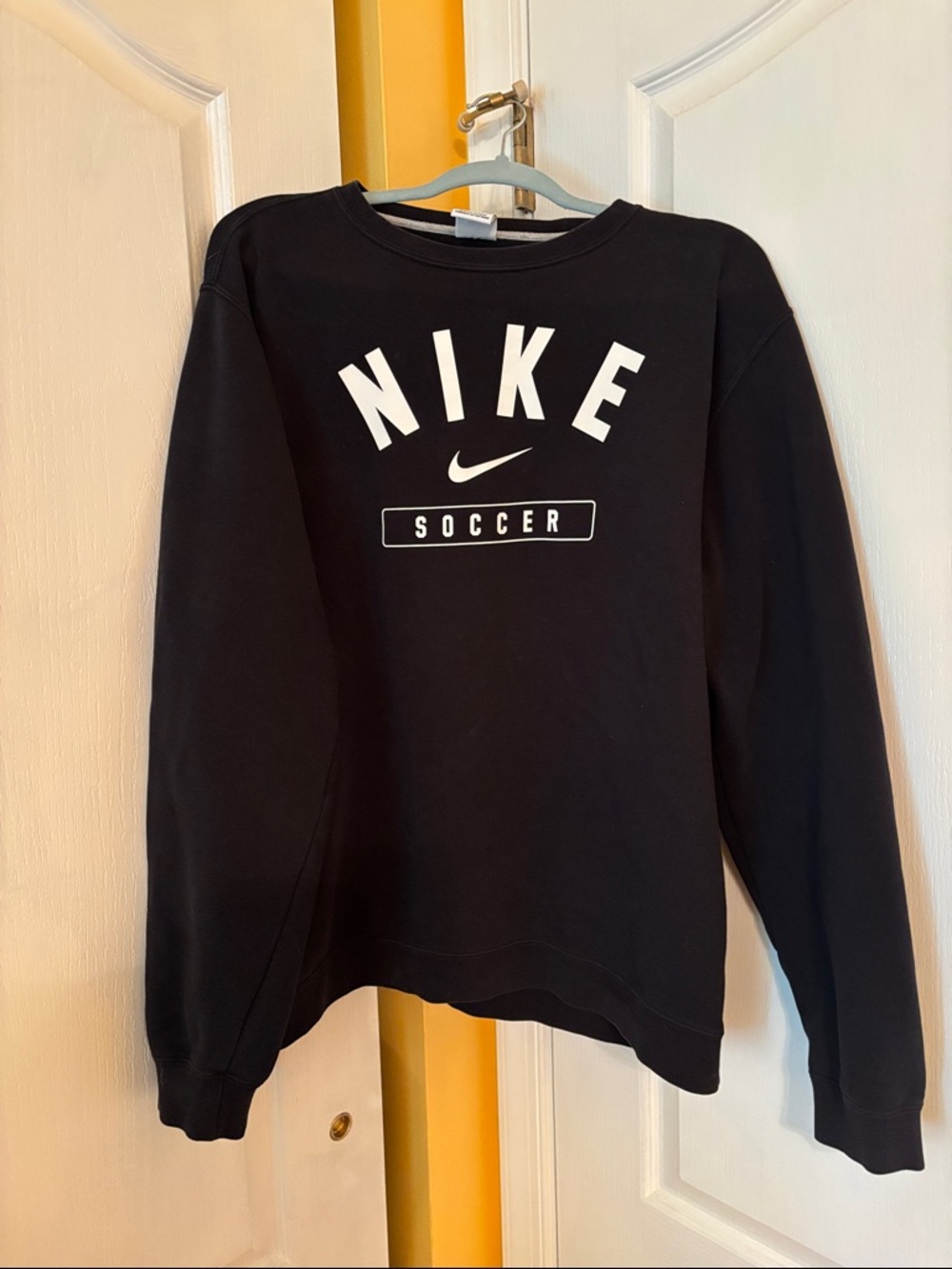Nike Soccer Black Crewneck Sweatshirt with White Logo Men’s XL